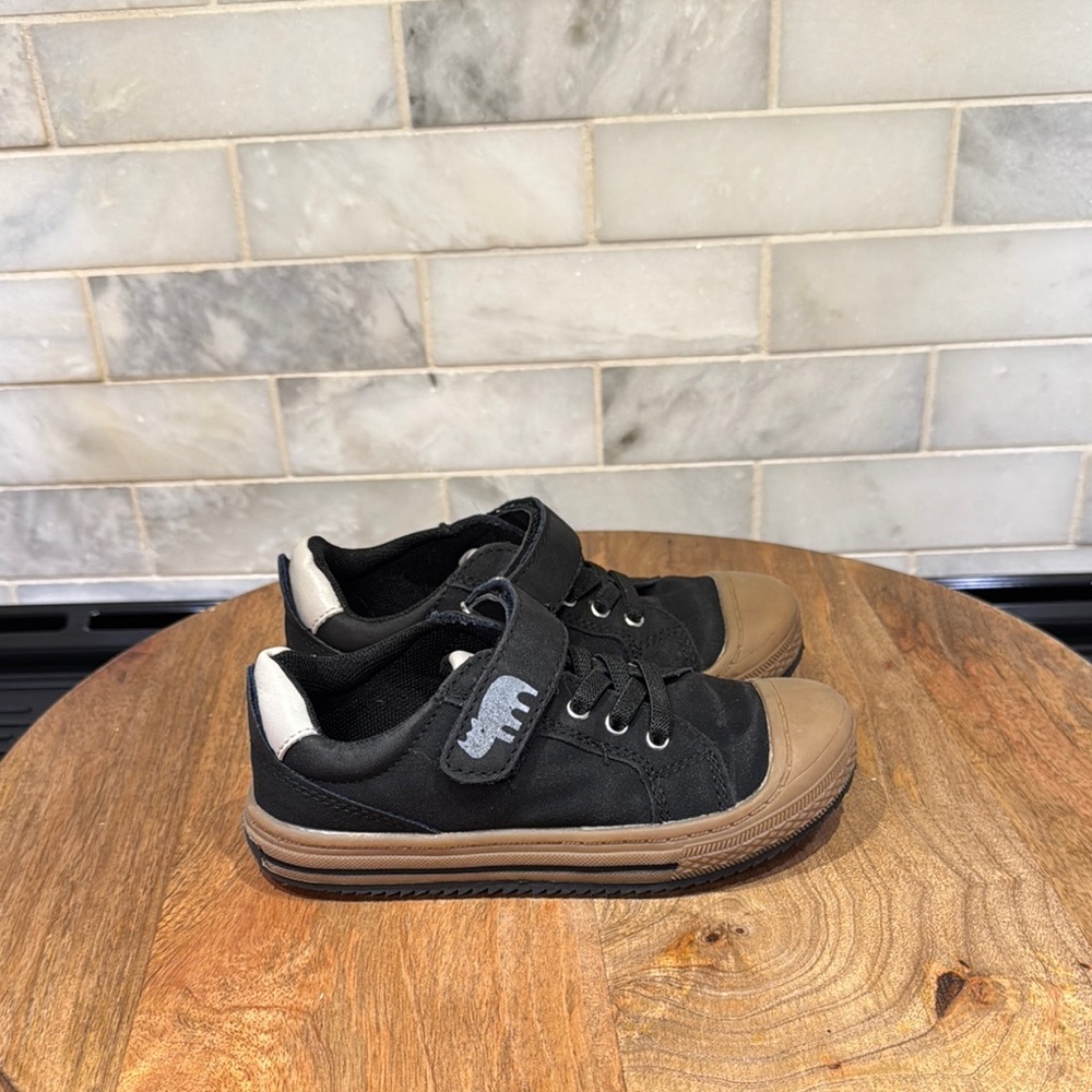 Dream Pairs Storybook Walking Skate Black and Tan Kids Shoes - Picture 5 of 6
